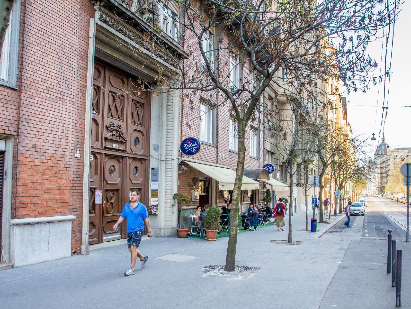 Homeplus Hostel Budapest Exterior foto