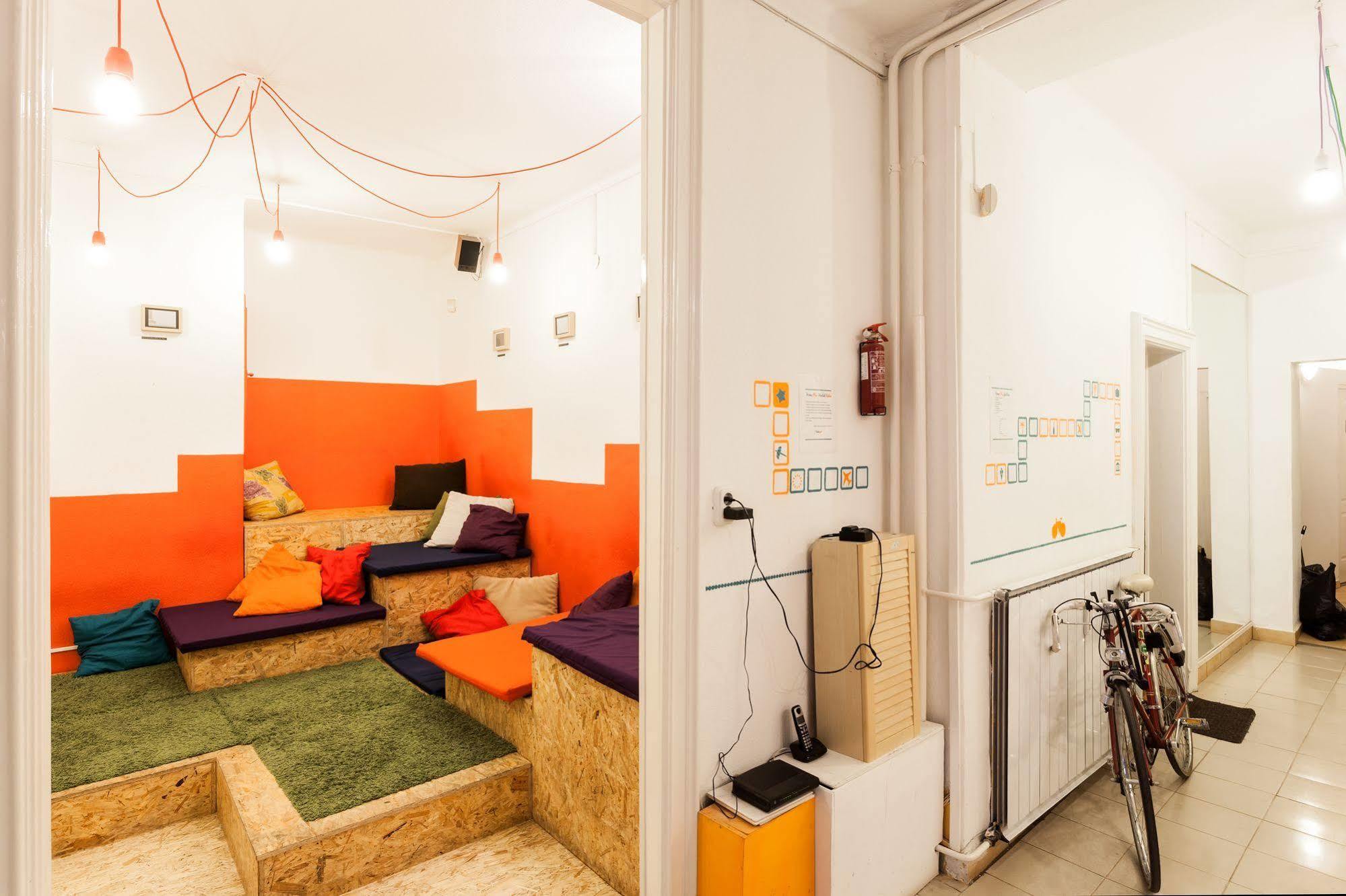Homeplus Hostel Budapest Exterior foto